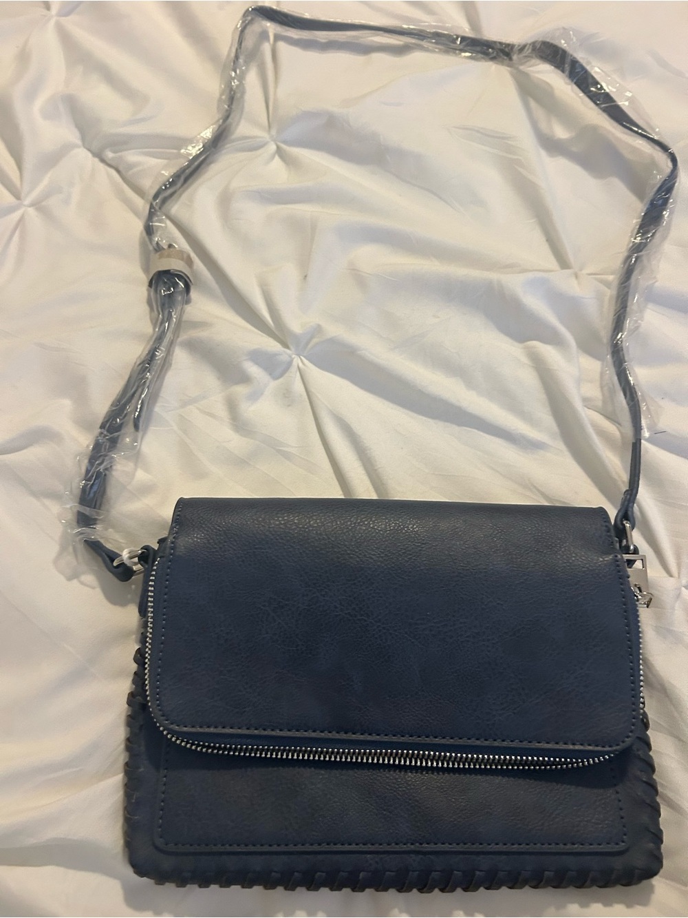 Minimalist Navy Crossbody Bag with Zip Flap